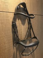 Anatomic neusriem bridle